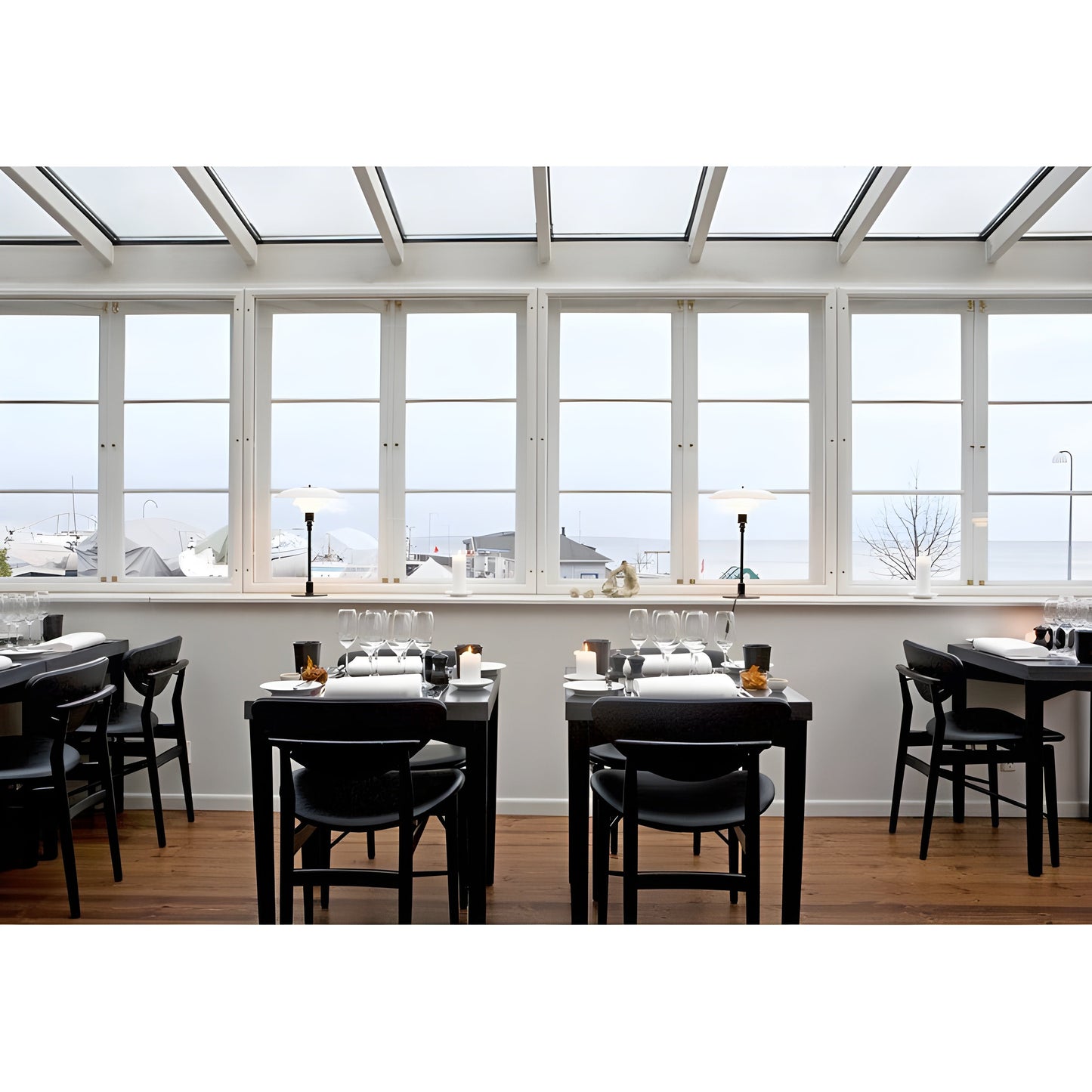 Louis Poulsen PH 3/2 Glass Table Lamp - 5744901512