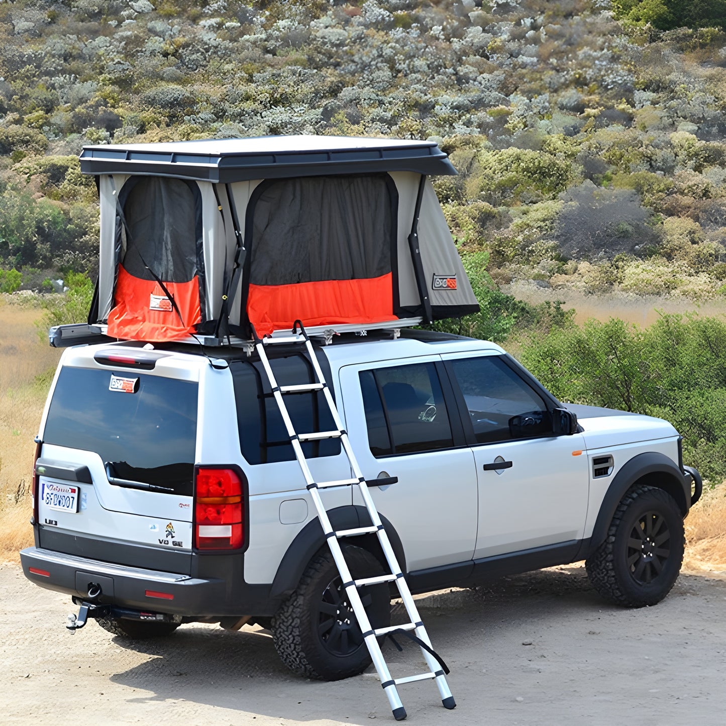 BadAss Tents Land Rover 05-16 LR3  / LR4 Convoy Rooftop Tent Pre-assembled - 1803-0104A