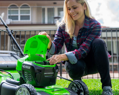 Greenworks 40V 21" Cordless Battery Self-Propelled Lawn Mower w/ (2) 4.0Ah USB Batteries & Charger - 2525202