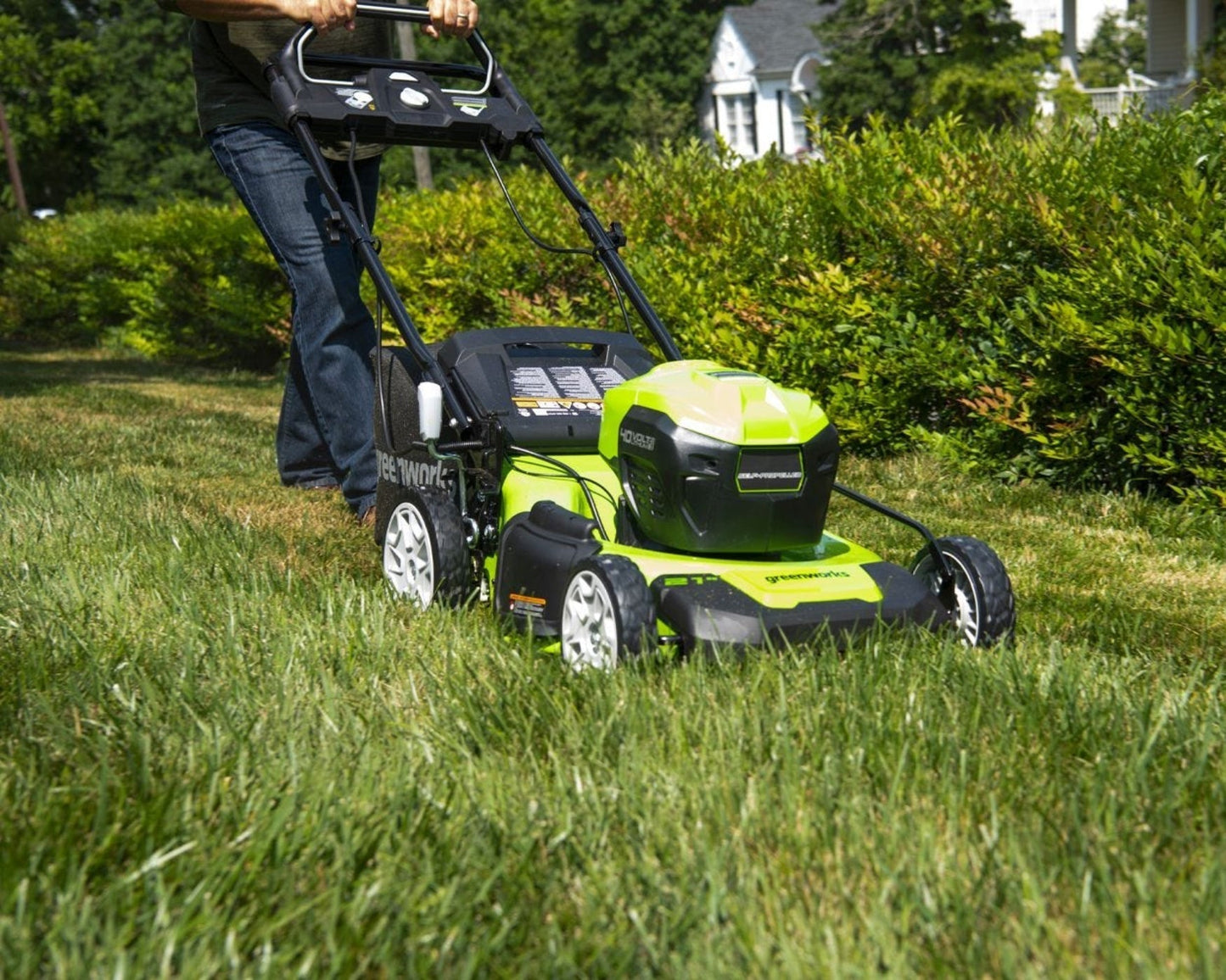 Greenworks 40V 21" Cordless Battery Self-Propelled Lawn Mower w/ (2) 4.0Ah USB Batteries & Charger - 2525202