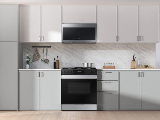 SAMSUNG Bespoke 6.0 cu. ft. Smart Slide-In Gas Range with Air Fry & Precision Knobs in Stainless Steel - NSG6DG8300SR-KT