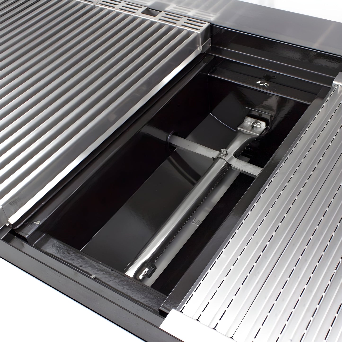 Saber Grills Stainless Series 4-Burner Built-In Grill (NG) - R67SB0317