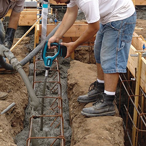 Makita 18V LXT Lithium-Ion Cordless 4 Ft. Concrete Vibrator Kit