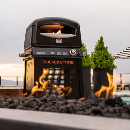 Blackstone Pizza Oven w/Cart & Cover - 6825