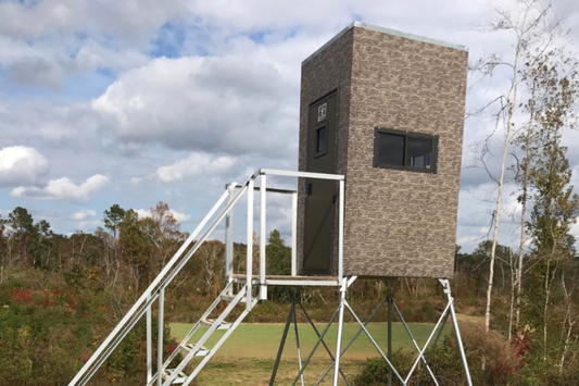 Big Dogg Deer Blinds Aluminum and Insulated Deer Blinds 4' x 6' Elevated with 5' Base and Detachable Ladder Big Dogg - BD4X65BAL