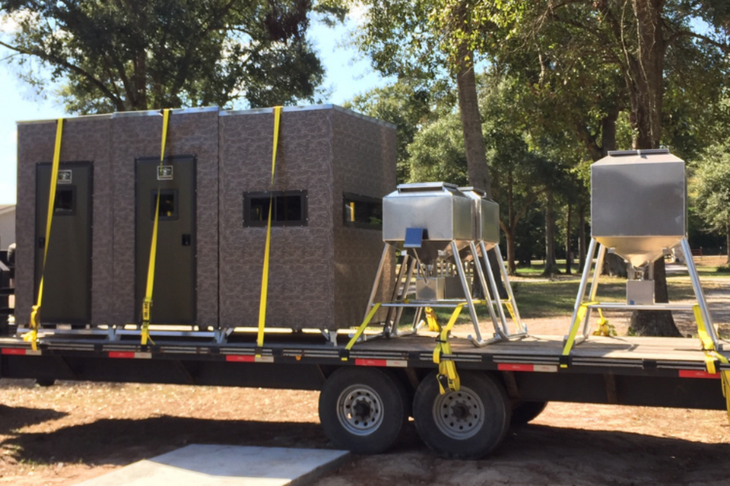 Big Dogg Deer Blinds Aluminum and Insulated Deer Blinds 4' X 6' Elevated with 8' Base and Detachable Ladder Big Dogg - BD4X68BAL