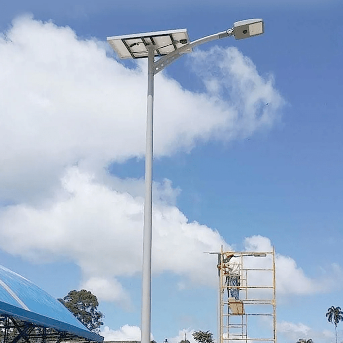 AVS Energy Solar Billboard Light 15 Watt 2200 Lumens 5000K Yoke/Pole Mount IP67 - AVS-SFL15W-Yoke