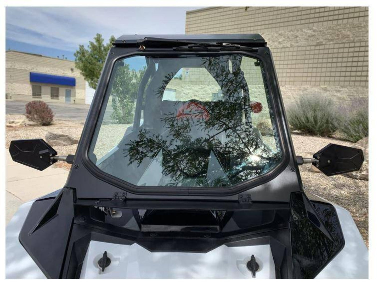 UTVZILLA Polaris RZR RS1 Glass Windshield with Vents and Wiper (2018+) - ZL-RS1-WS-GLS-BLK-Y