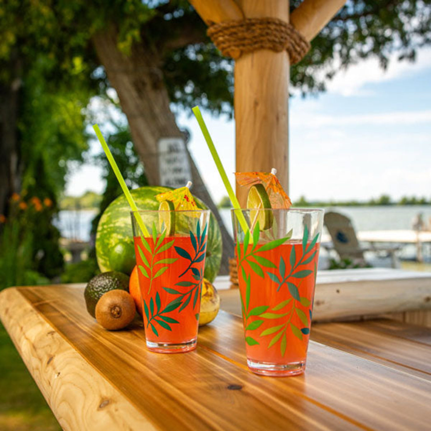 Dundalk Leisure New Tropical Paradise Tiki Bar - 784083517715