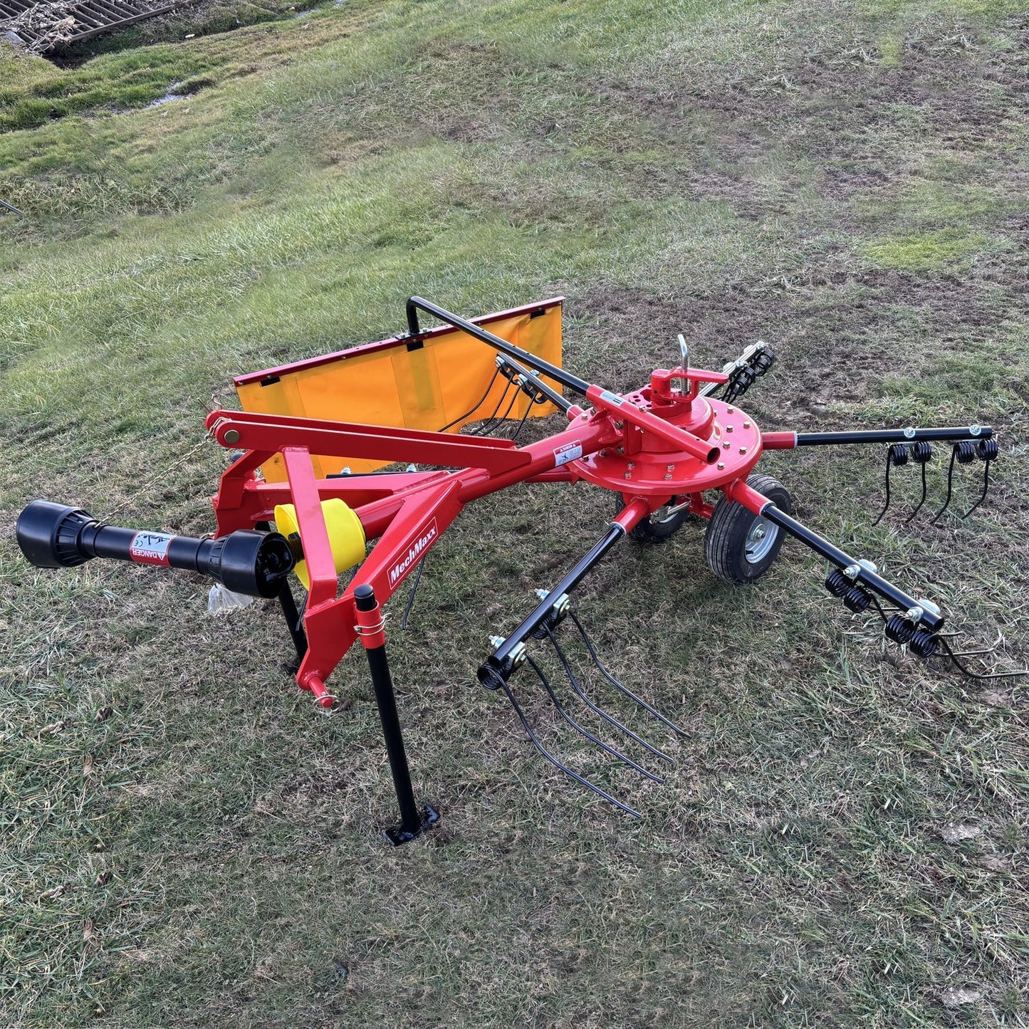 100” Mechmaxx 3-Point Hitch 6 Rotary Pull-Type Hay Rake Tedder , 15-50Hp , HT100