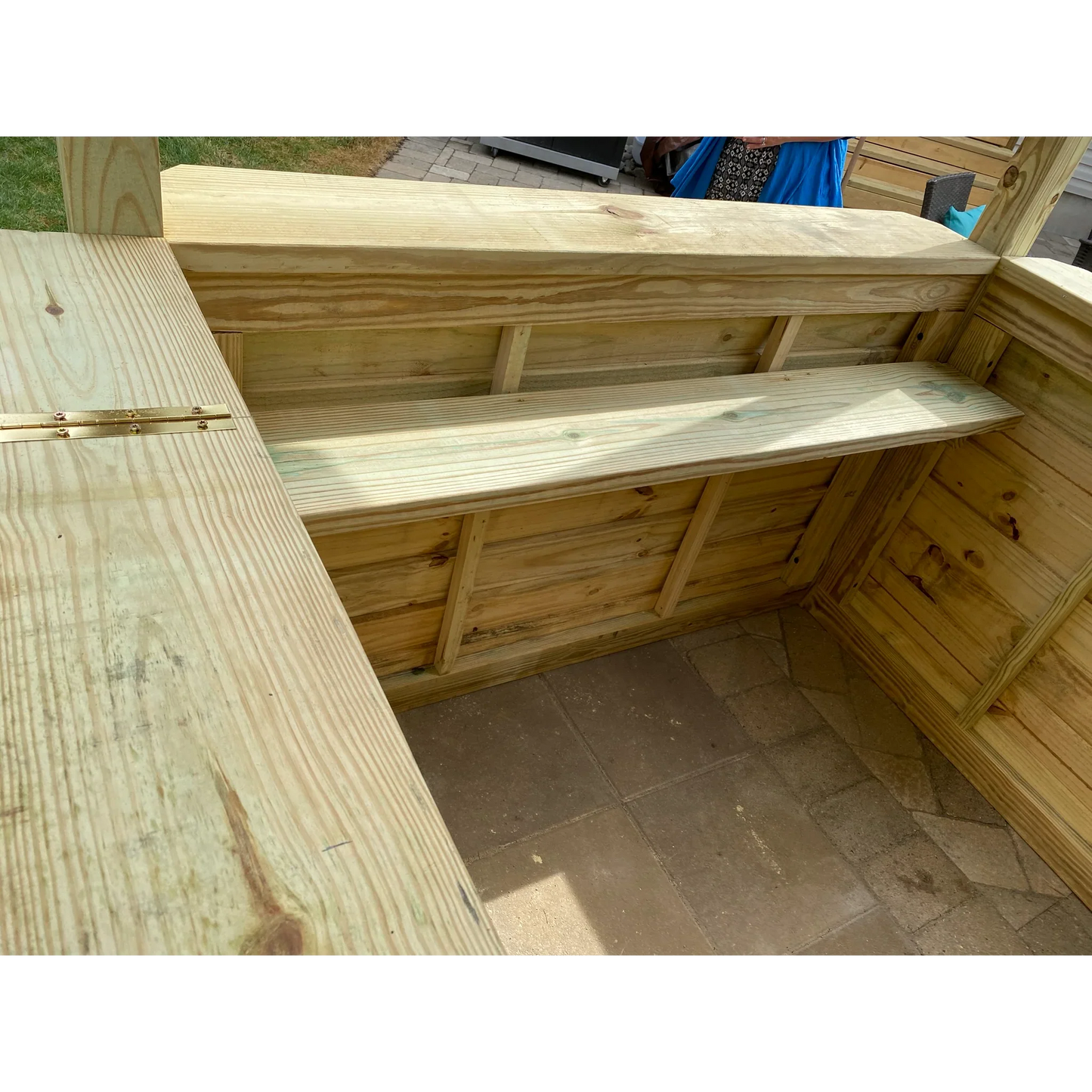 Taverns To Go 6' x 4' Backyard Bar