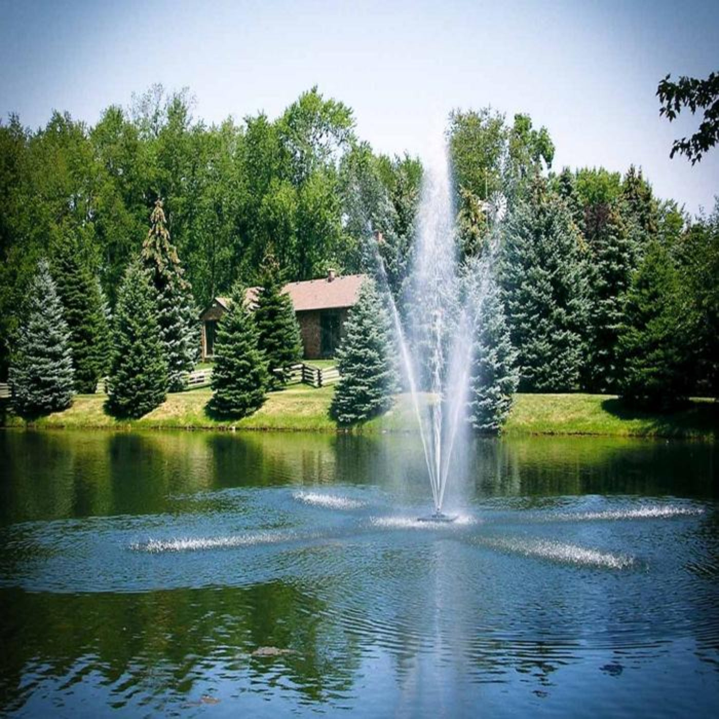 Scott Aerator Clover Pond Fountain 1.5HP 230V - 13002