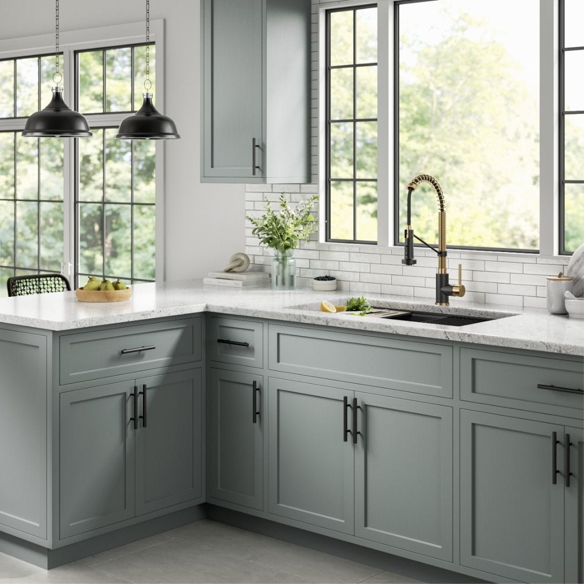 KRAUS Touchless Pull-Down Single Handle 18-Inch Kitchen Faucet in Brushed Brass & Matte Black - KSF-1610BBMB