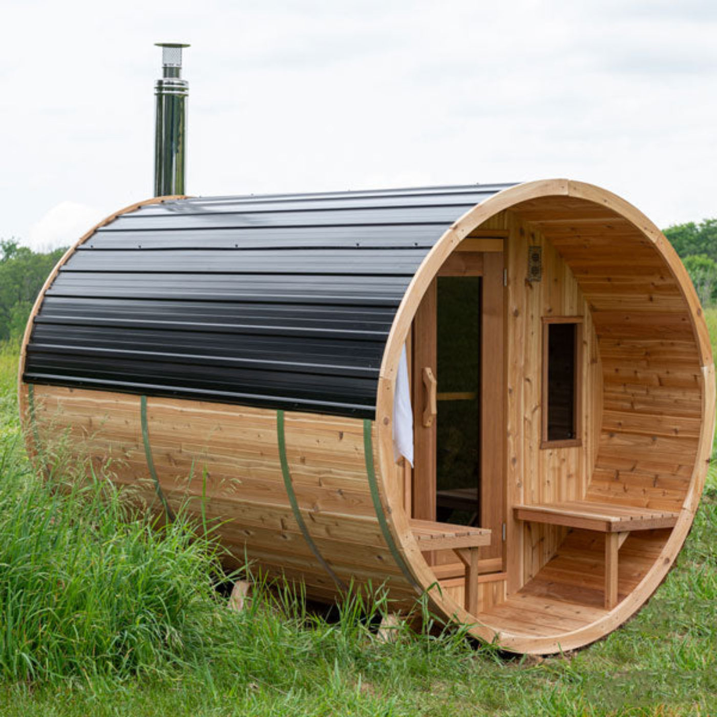 Dundalk LeisureCraft Knotty Cedar Barrel Sauna - DLCKNOTTYCBS6X4-6KW