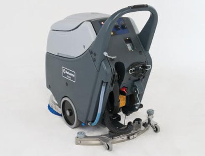 Advance SC450 Floor Scrubber, 20" Pad Assist, Battery, 10.5 Gal – 56383128