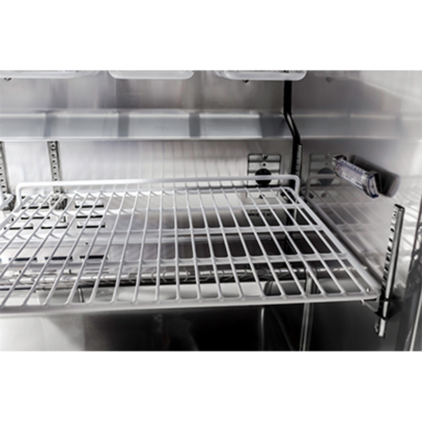 Saba - SPS-72-30M 70" Commercial 30 Pan Salad Sandwich Food Prep Table Refrigerator - SPS-72-30M