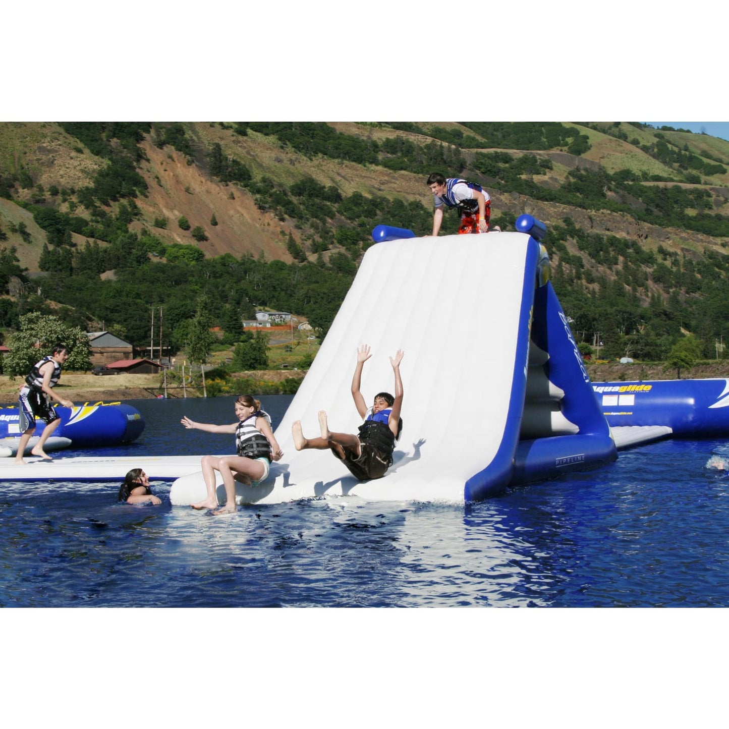 Aquaglide Freefall Extreme Slide - 585219628