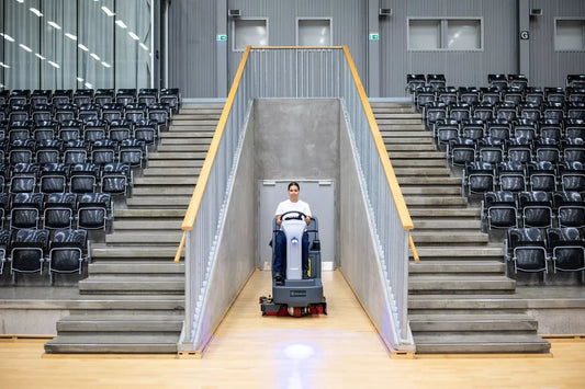 Advance SC4000 Ride-On Floor Scrubber, 28"/32" Battery – 56120011