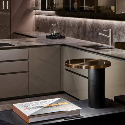 Oluce Cylinda Table Lamp - OL-CYLINDA-218-BL