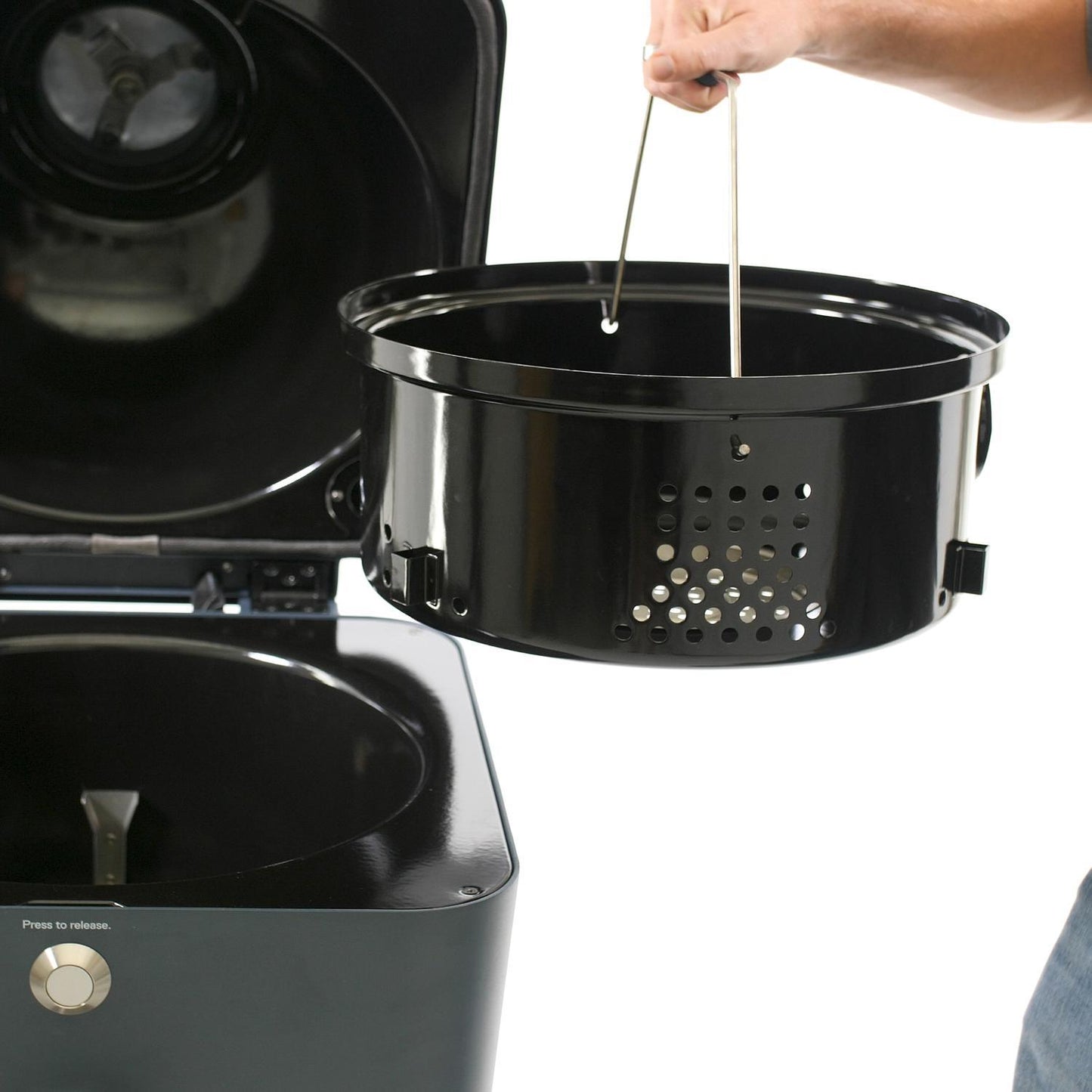 Everdure By Heston Blumenthal 4K 21-Inch Charcoal Grill & Smoker  - CE4KMUS