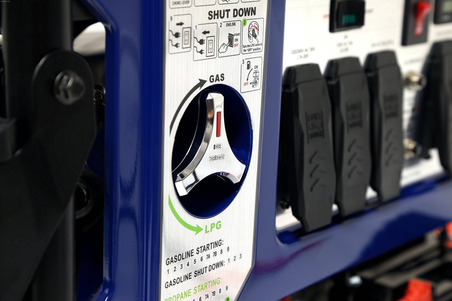Ford-FG7750PBE 7,750W Dual Fuel Portable Generator with Switch & Go Technology - PowerGen USA - FG7750PBE