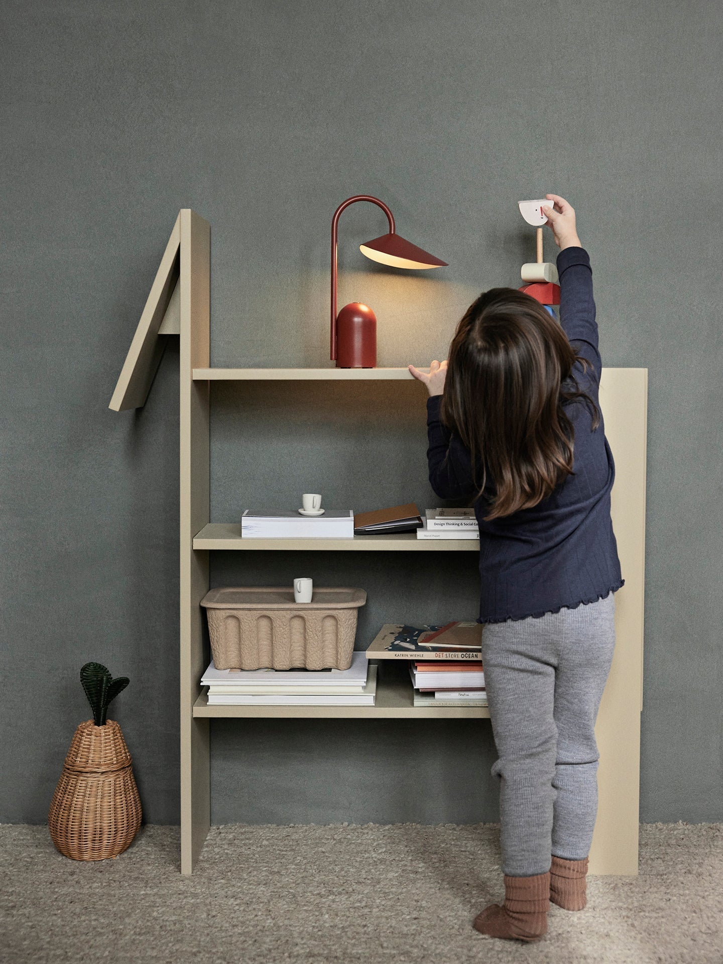 Ferm Living Horse Bookcase - 1104268914