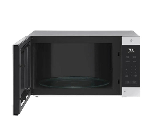 SIGNATURE KITCHEN SUITE SKSMC2401S Countertop Microwave Oven - SKSMC2401S