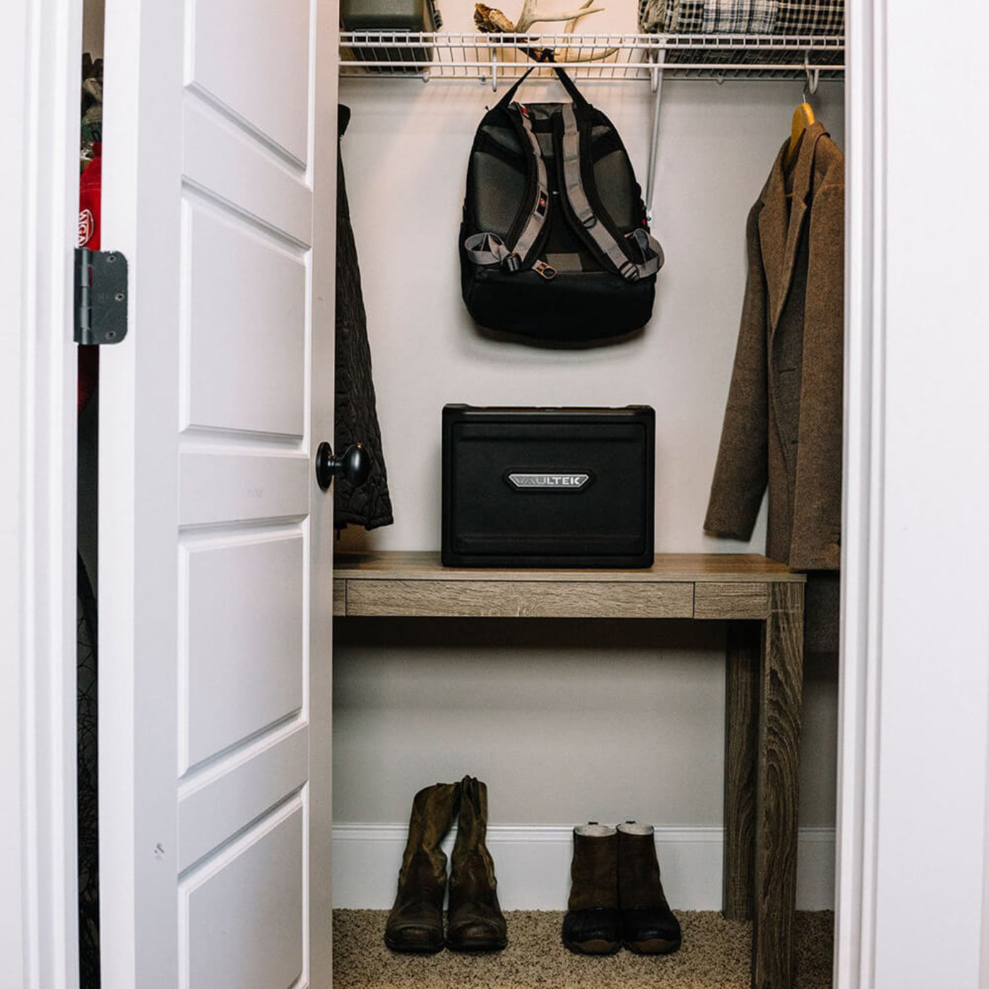 Liberty Safe Vaultek NMXi High Capacity Smart Handgun Safe - NMXi-BK