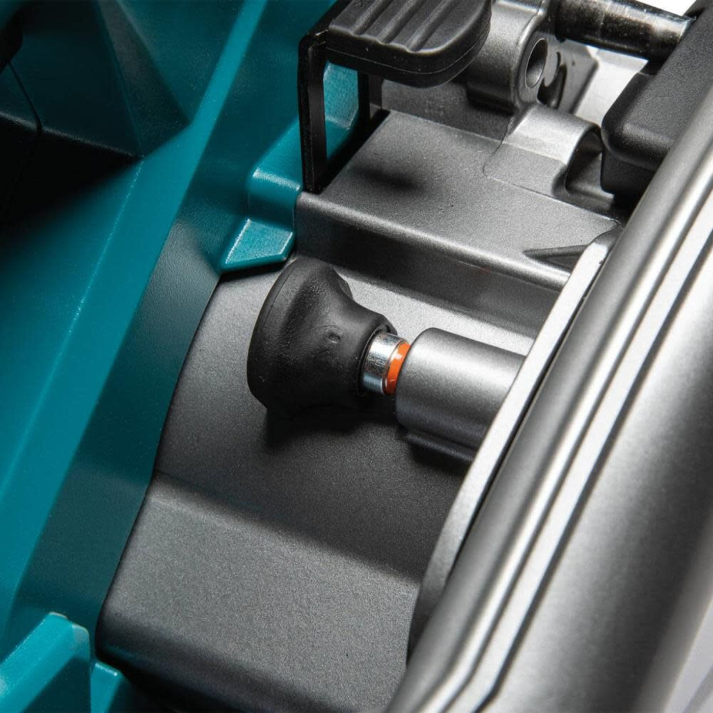 Makita 40V Max XGT️ (GPS01M1J) 6-1/2 In. Plunge Circular Saw Kit - GPS01M1J