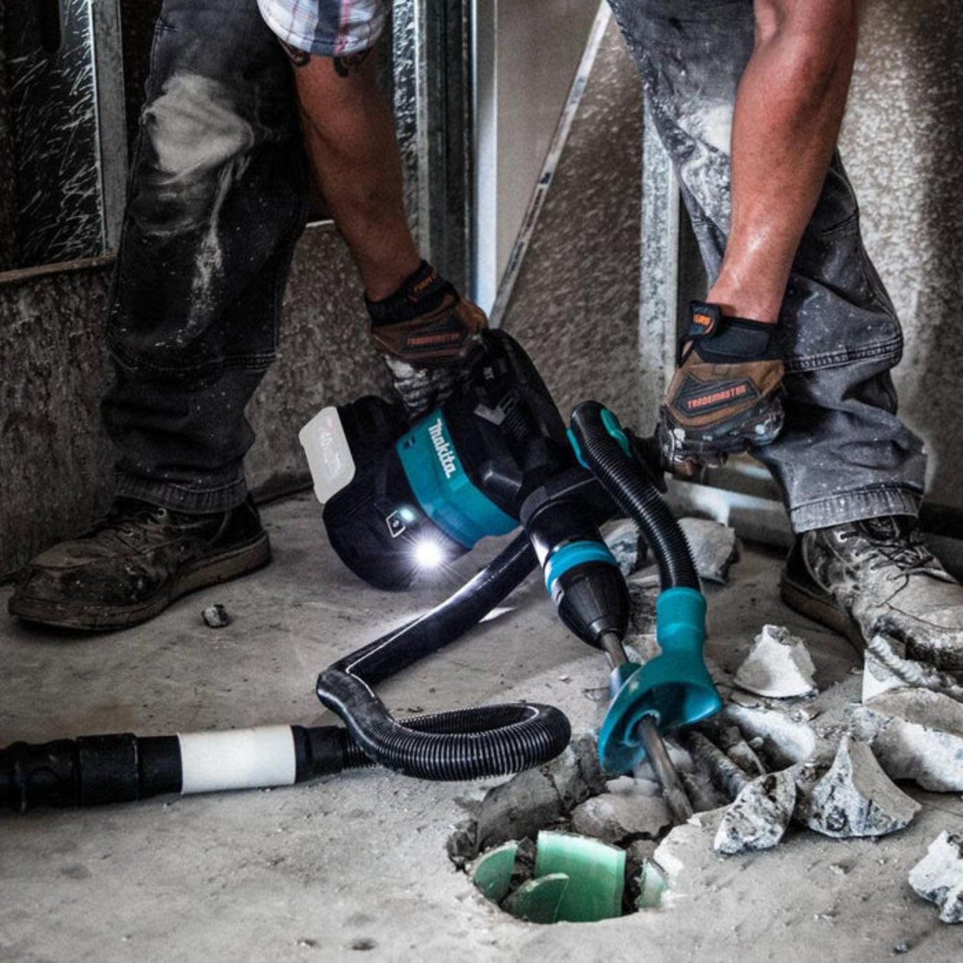 Makita 40V Max XGT️ Demolition Hammer 15 b AVT (Bare Tool) - GMH01Z