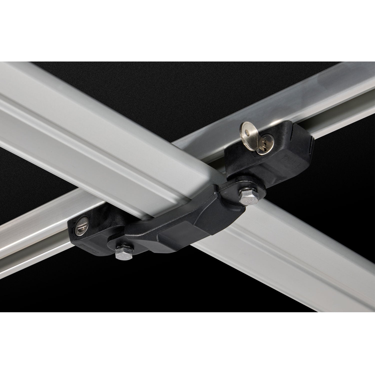 Thule Approach Roof Top Tent