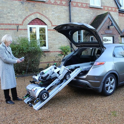 Quingo Flyte 250W 5-Wheel Mobility Scooter with Self-Loading MK2 Docking Station