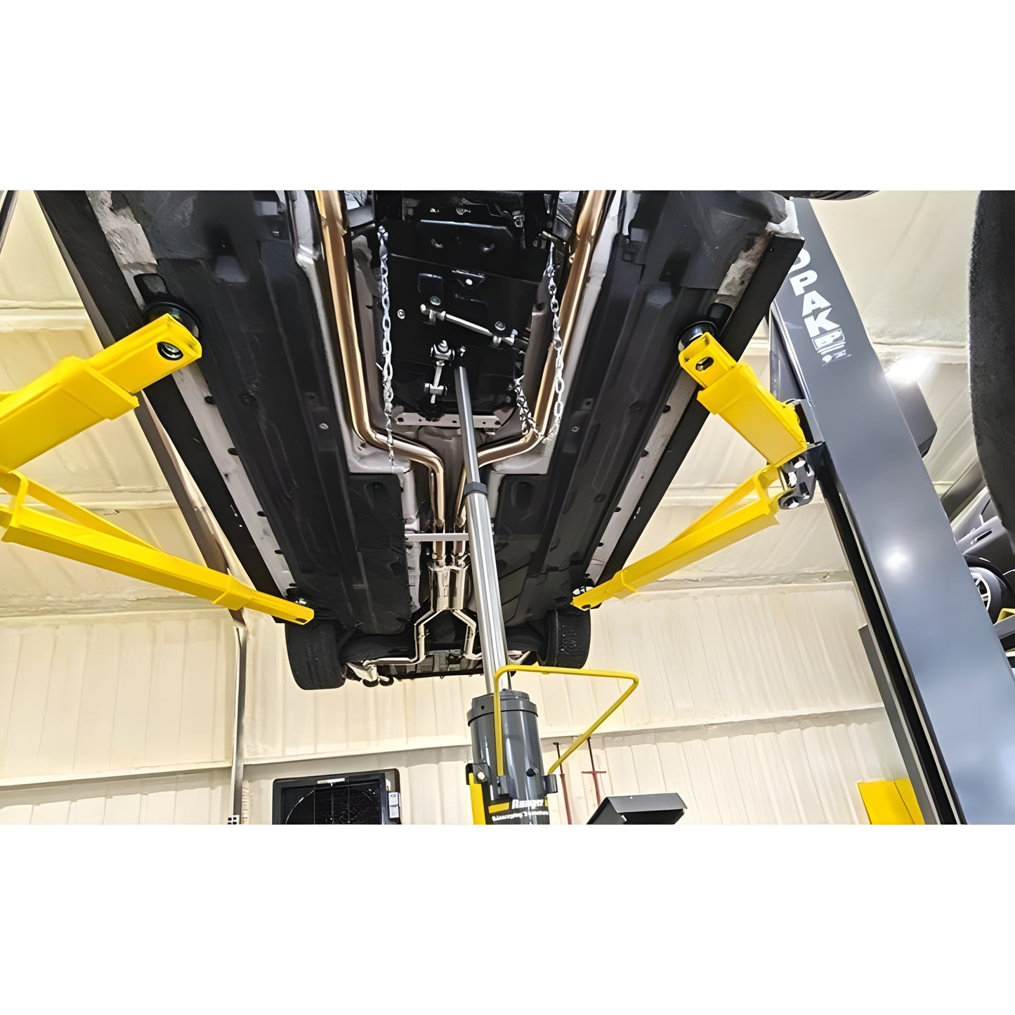 Ranger RTJ-1 1 Ton Capacity Telescoping Transmission Jack - 5150404