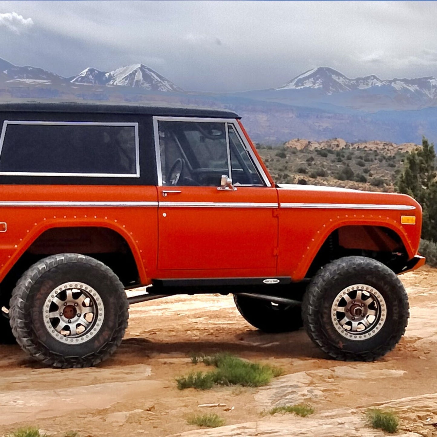 Rock Slide Engineering 1st Gen Bronco 2 Door Step Slider - BD-SS-300-B1G