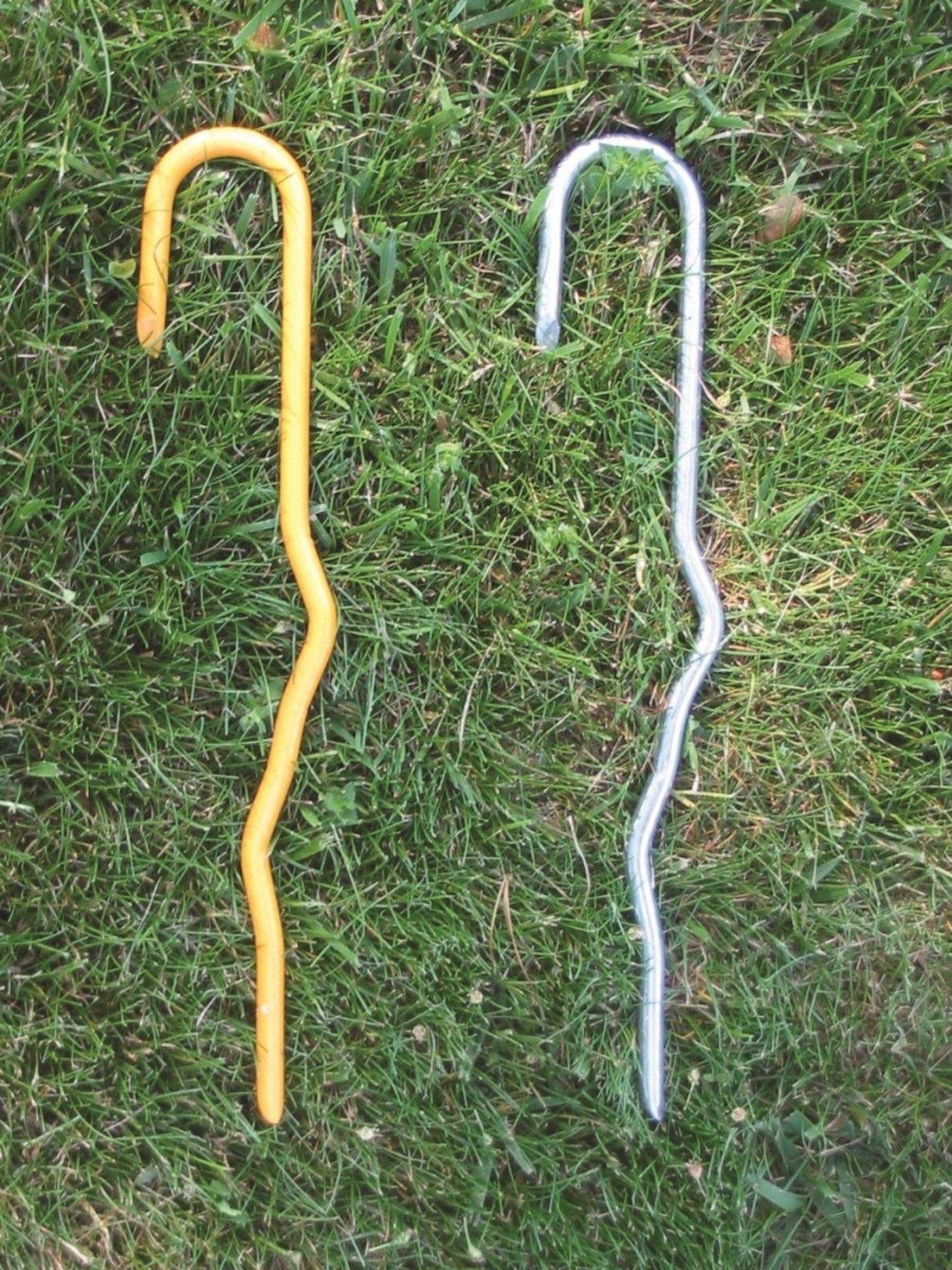 Trigon Sports BTARPAS 9 in. Heavy Duty Anchor Stakes - Set of 12 - BTARPAS